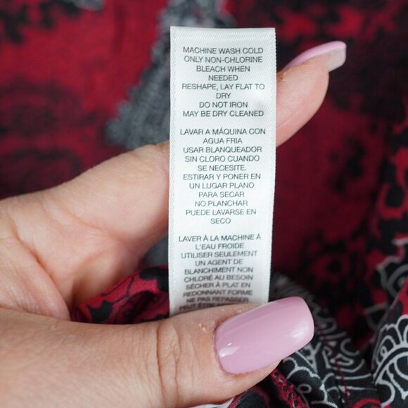 Chicos Festive Paisley Roxanne Top Button‎ Down Long Sleeve Office Artsy S - Picture 8 of 10